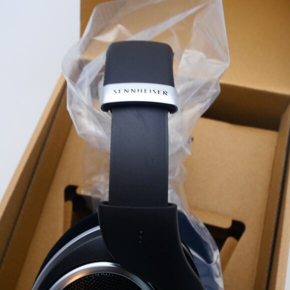 NEW Sennheiser HD 599 SE Open Back EarCup Wired Headphones Black 508697 - Picture 14 of 14